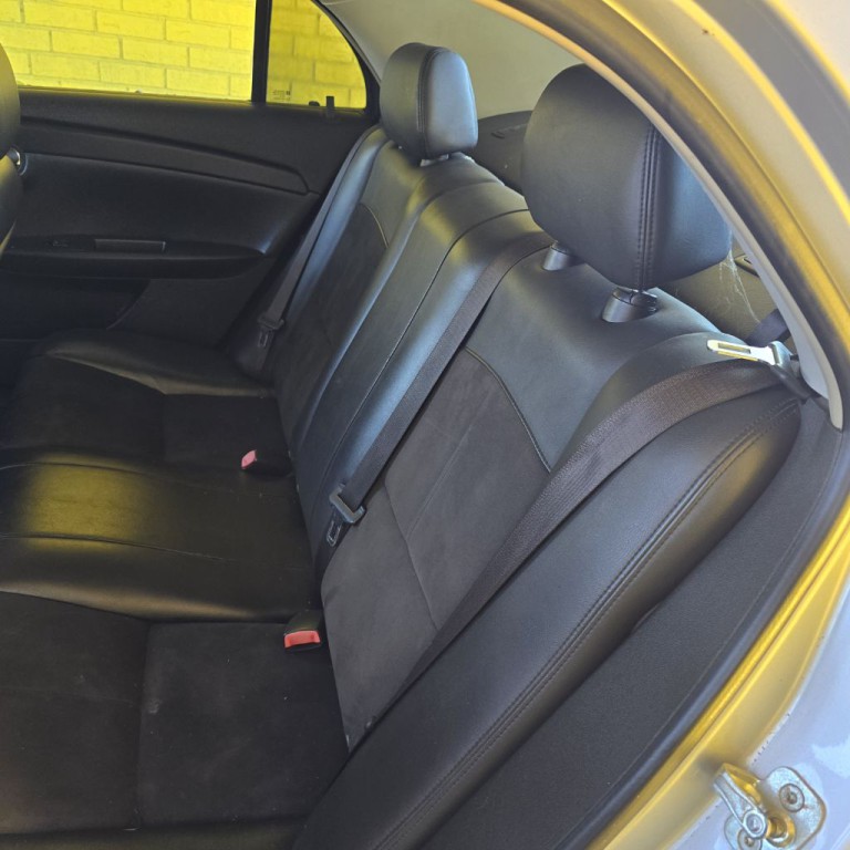 2009 Chevrolet Malibu Image 12