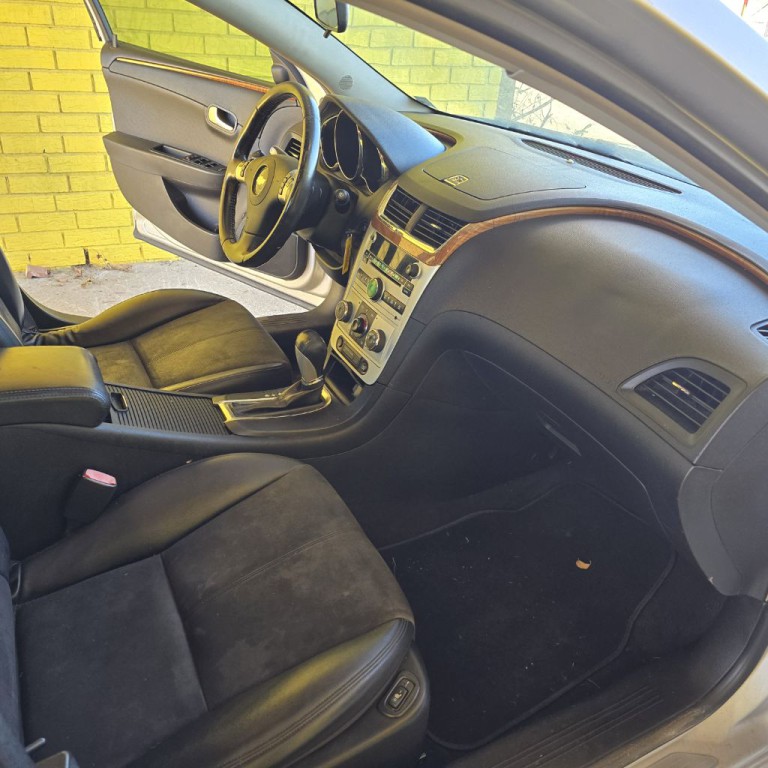 2009 Chevrolet Malibu Image 18