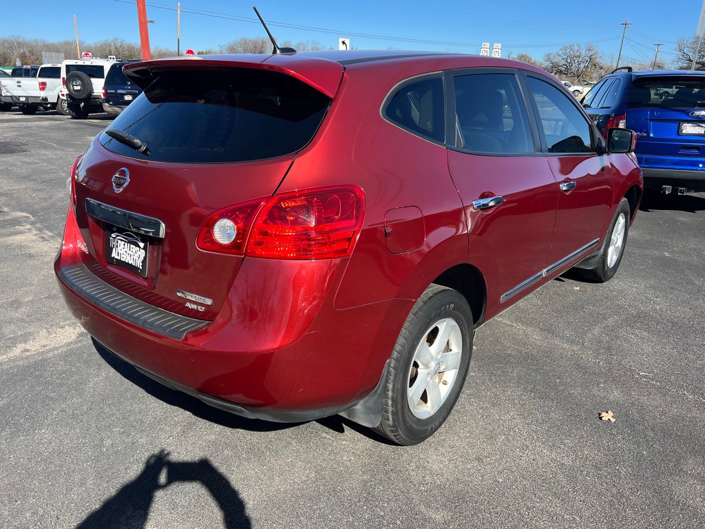 2013 Nissan Rogue Image 4