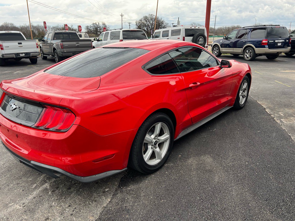 2018 Ford Mustang Image 4