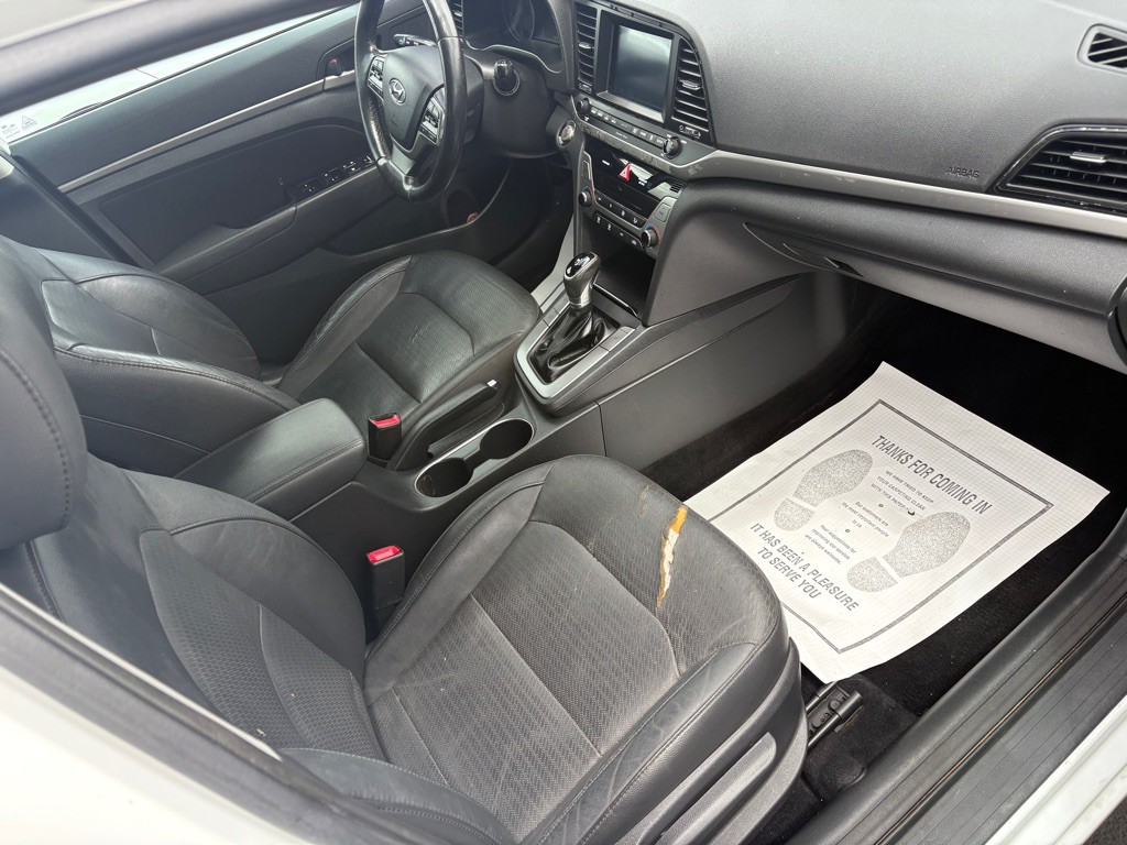 2017 Hyundai Elantra Image 10
