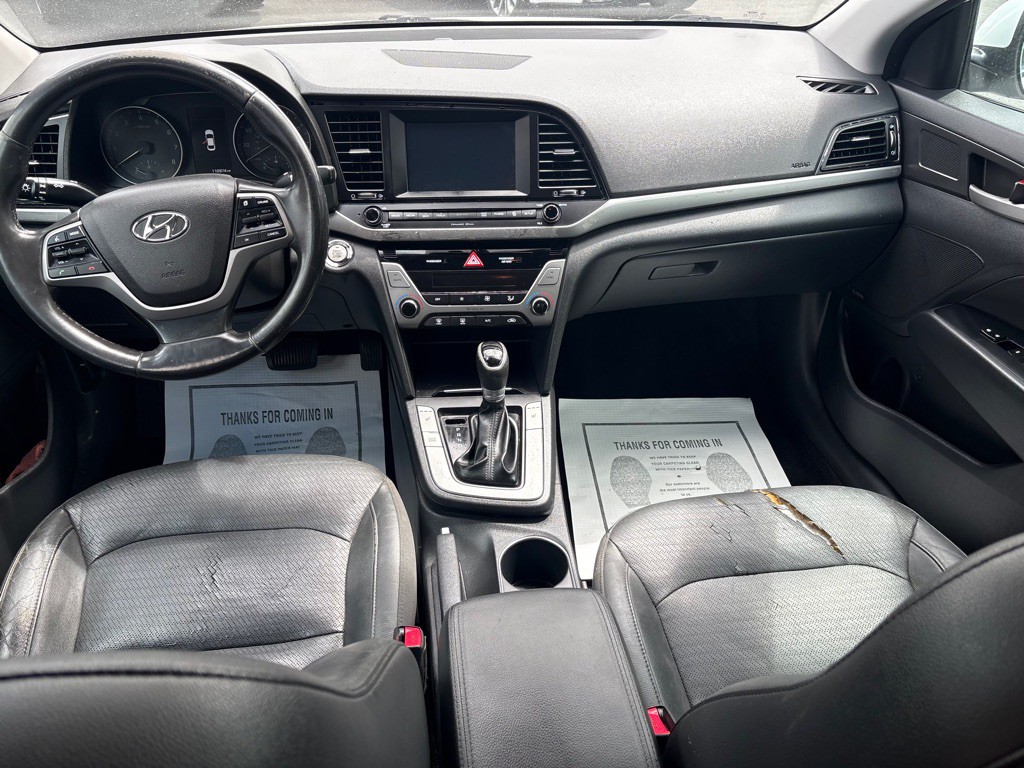 2017 Hyundai Elantra Image 11