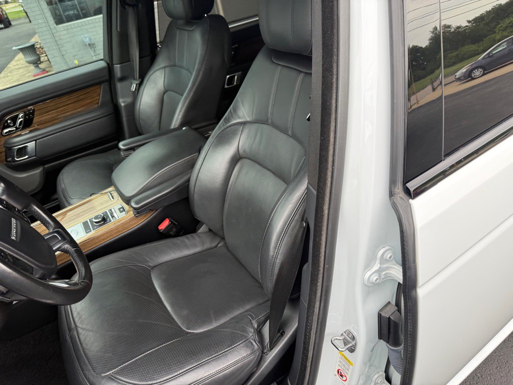 2018 Land Rover Range Rover Image 10