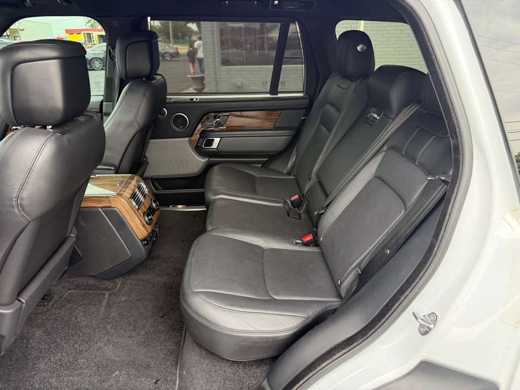 2018 Land Rover Range Rover Image 13