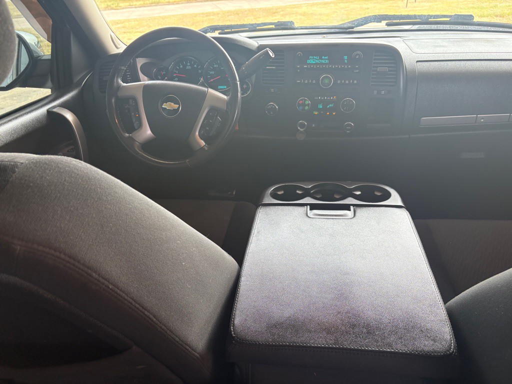 2011 Chevrolet Silverado 1500 Image 12