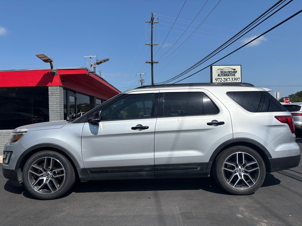 2017 Ford Explorer Image 4