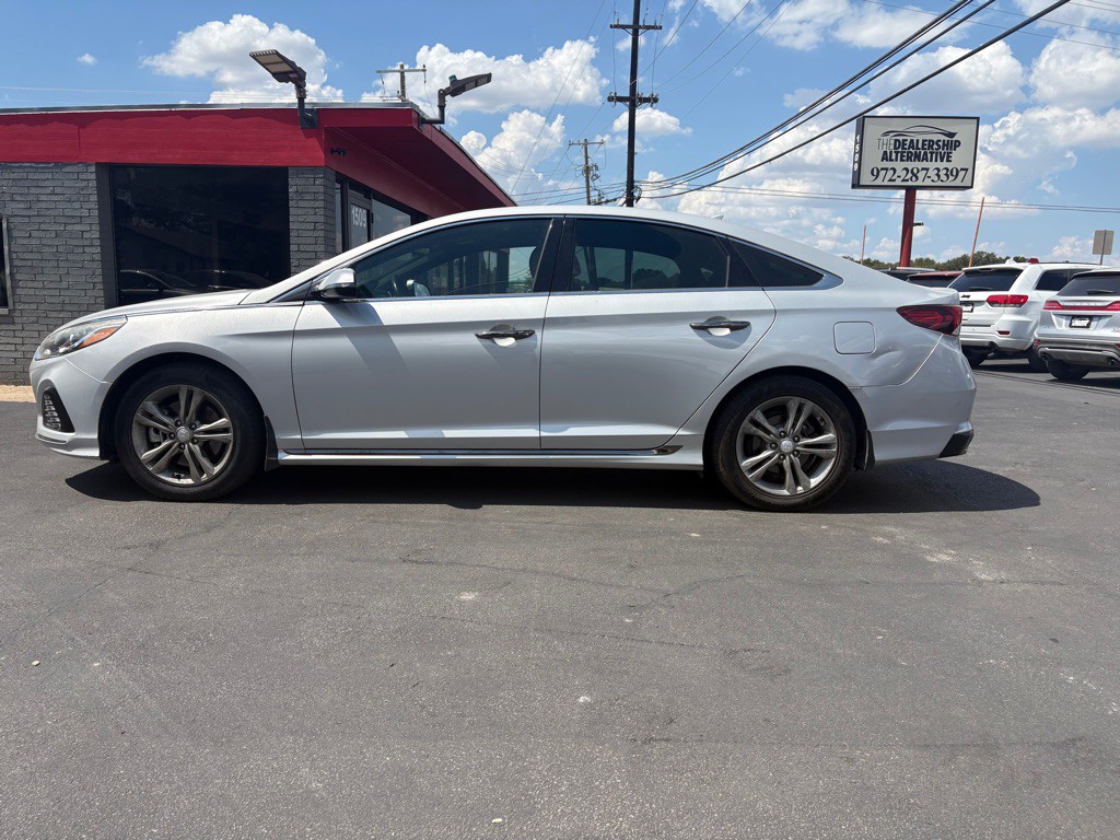 2019 Hyundai Sonata Image 2