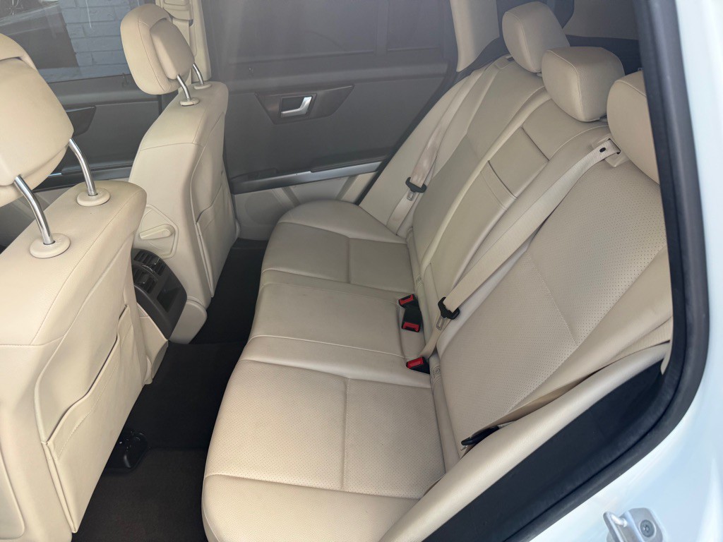 2013 Mercedes-Benz GLK-Class Image 14