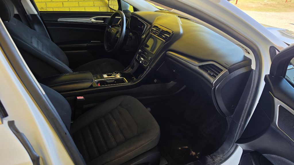 2019 Ford Fusion Image 14