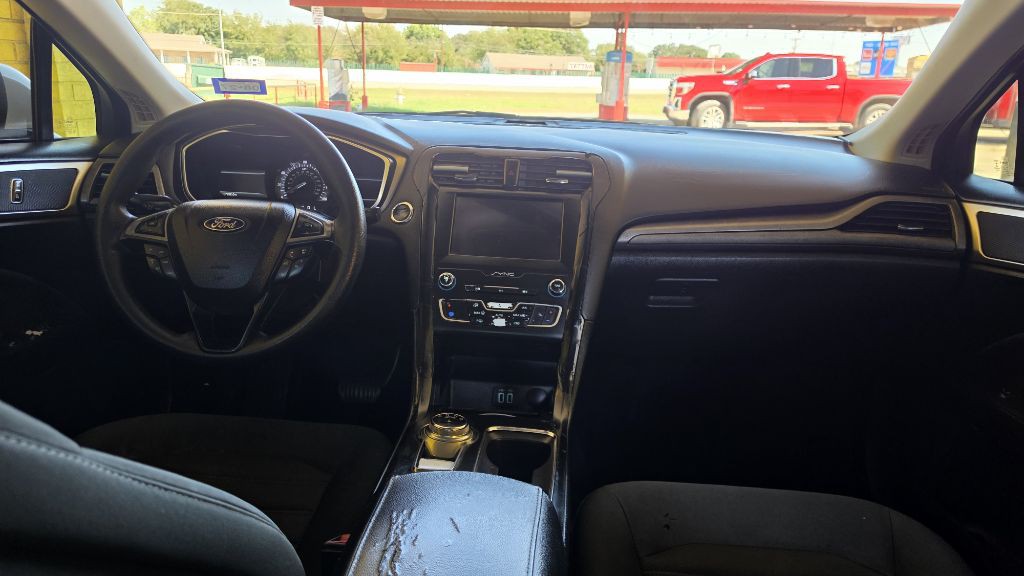 2019 Ford Fusion Image 15