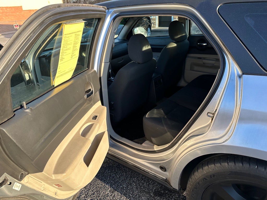 2006 Dodge Magnum Image 7