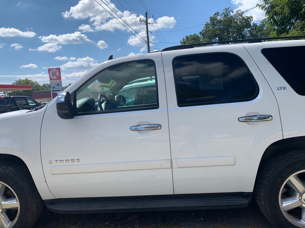 2007 Chevrolet Tahoe Image 8