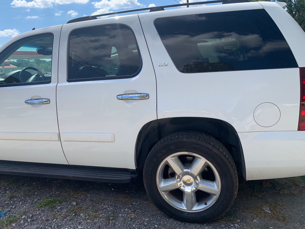 2007 Chevrolet Tahoe Image 9