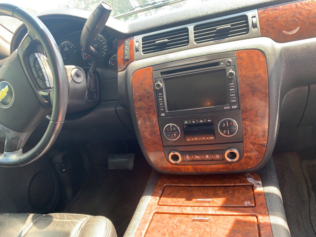 2007 Chevrolet Tahoe Image 14
