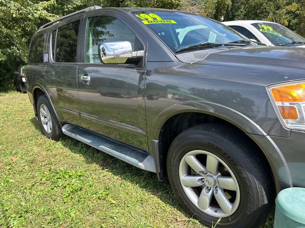 2010 Nissan Armada Image 3