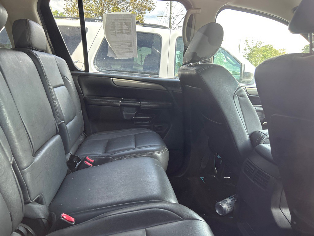 2010 Nissan Armada Image 5
