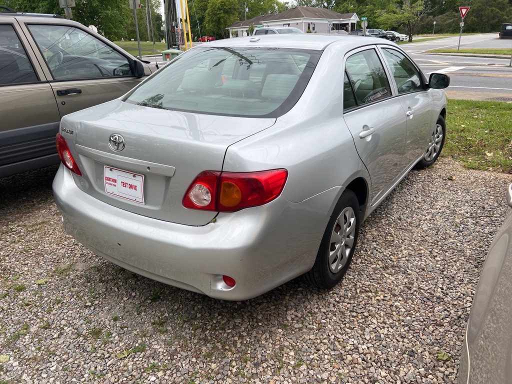 2010 Toyota Corolla Image 1