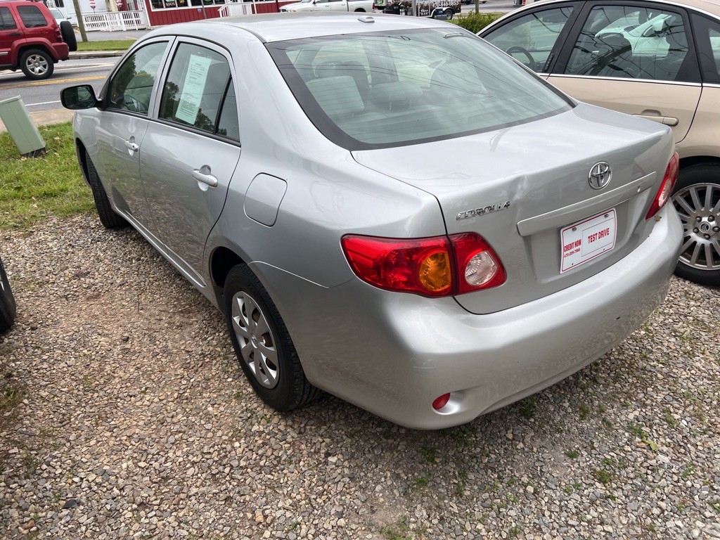 2010 Toyota Corolla Image 2
