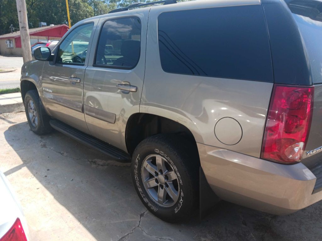 2007 GMC Yukon Image 1