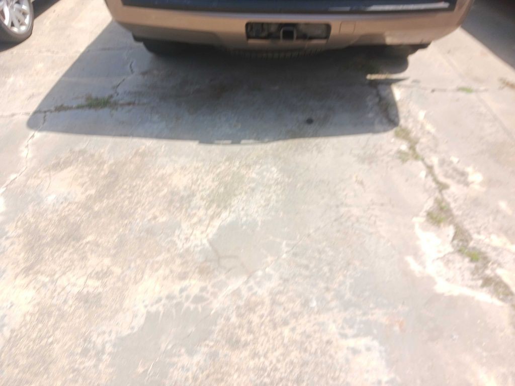 2007 GMC Yukon Image 2