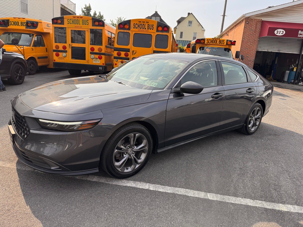 2023 Honda Accord Image 3