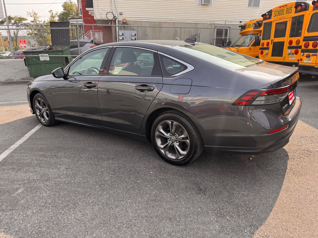 2023 Honda Accord Image 4