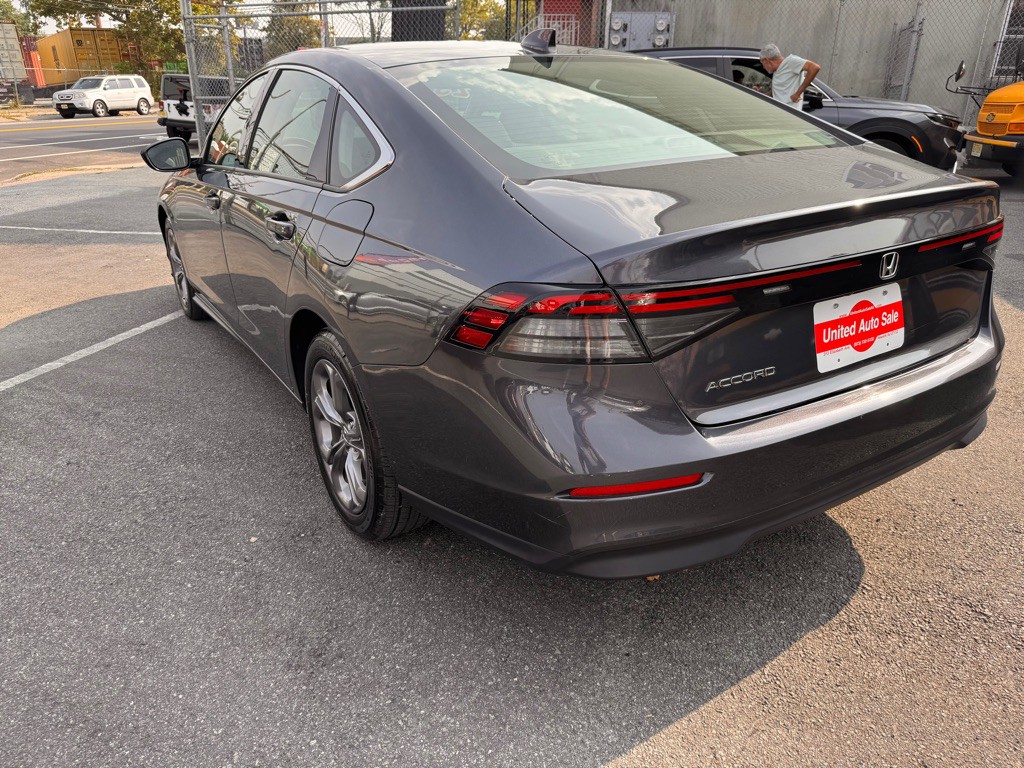 2023 Honda Accord Image 5