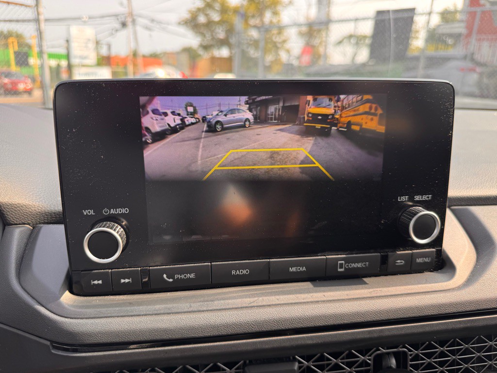 2023 Honda Accord Image 19