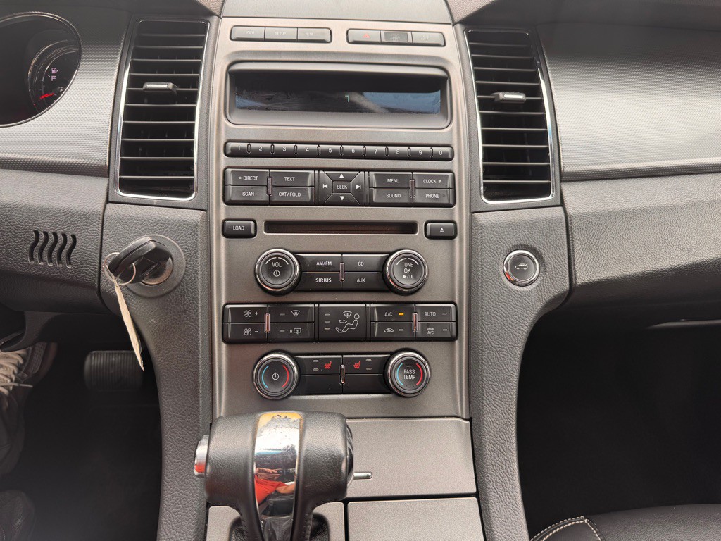 2012 Ford Taurus Image 14