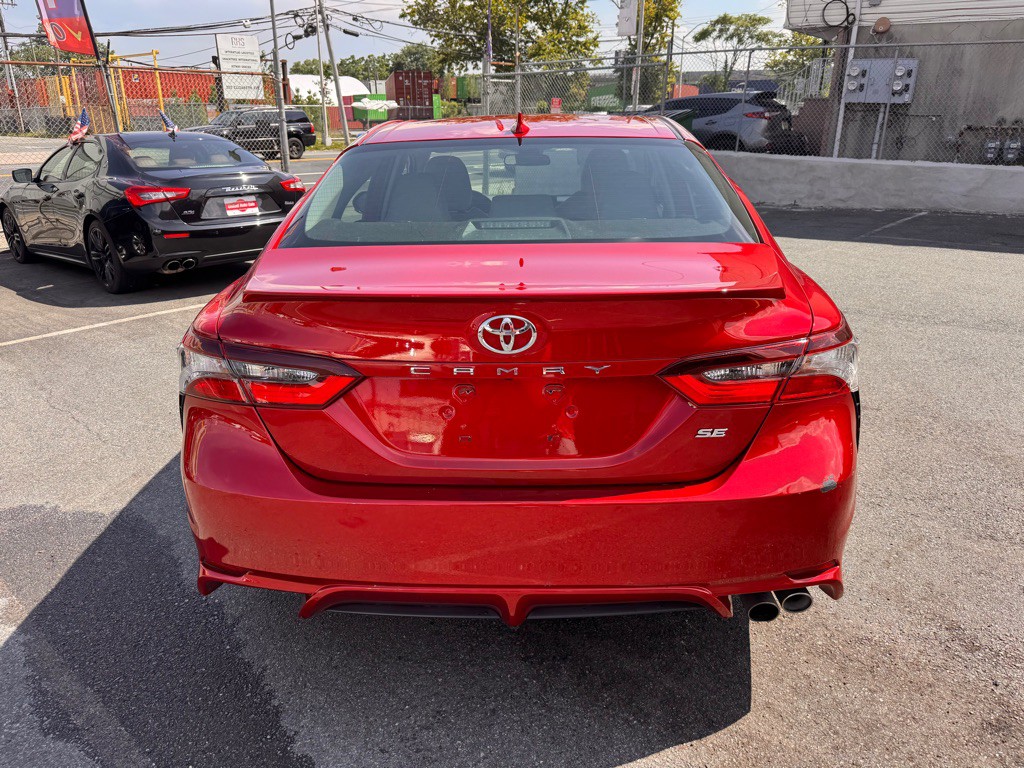 2022 Toyota Camry Image 5