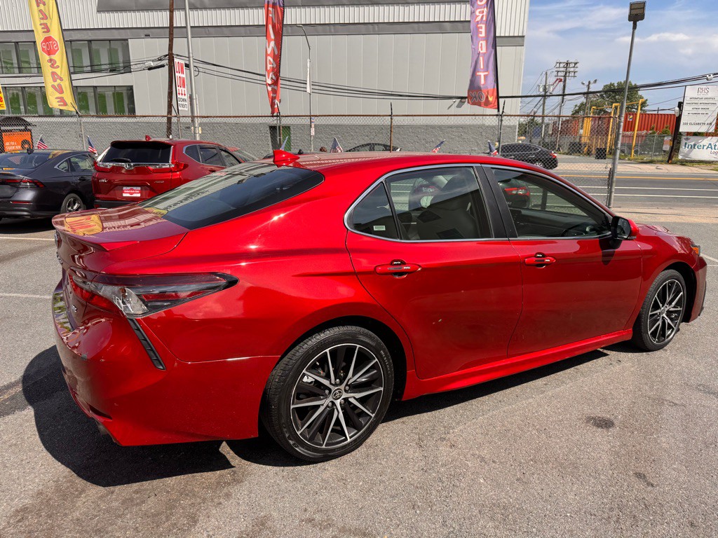 2022 Toyota Camry Image 6