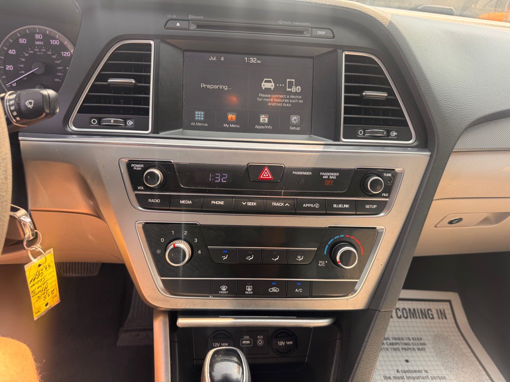 2016 Hyundai Sonata Image 18