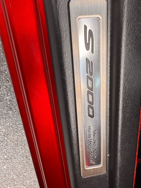 2004 Honda S2000 Image 9