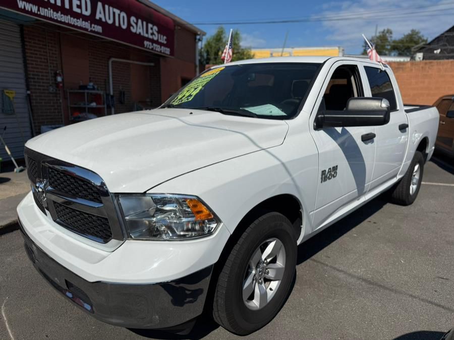 2023 RAM 1500 Image 3