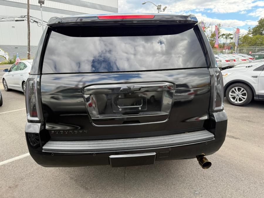 2019 Chevrolet Suburban Image 5