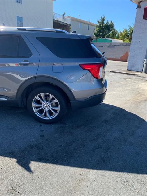 2022 Ford Explorer Image 4