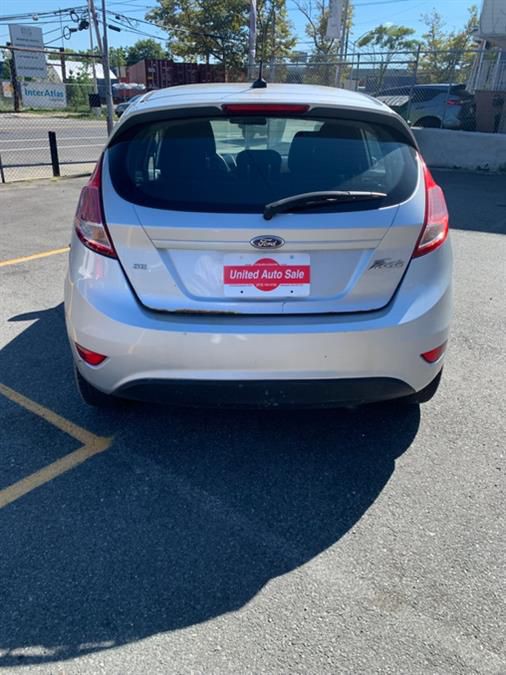 2014 Ford Fiesta Image 8