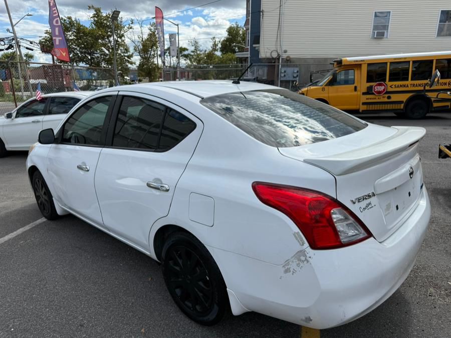 2013 Nissan Versa Image 6