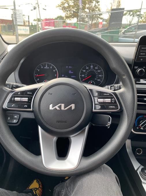 2023 Kia Seltos Image 10