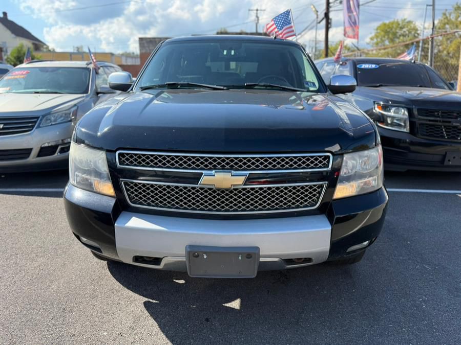 2007 Chevrolet Tahoe Image 2