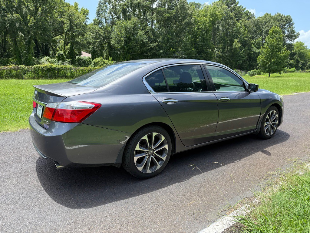 2015 Honda Accord Image 3
