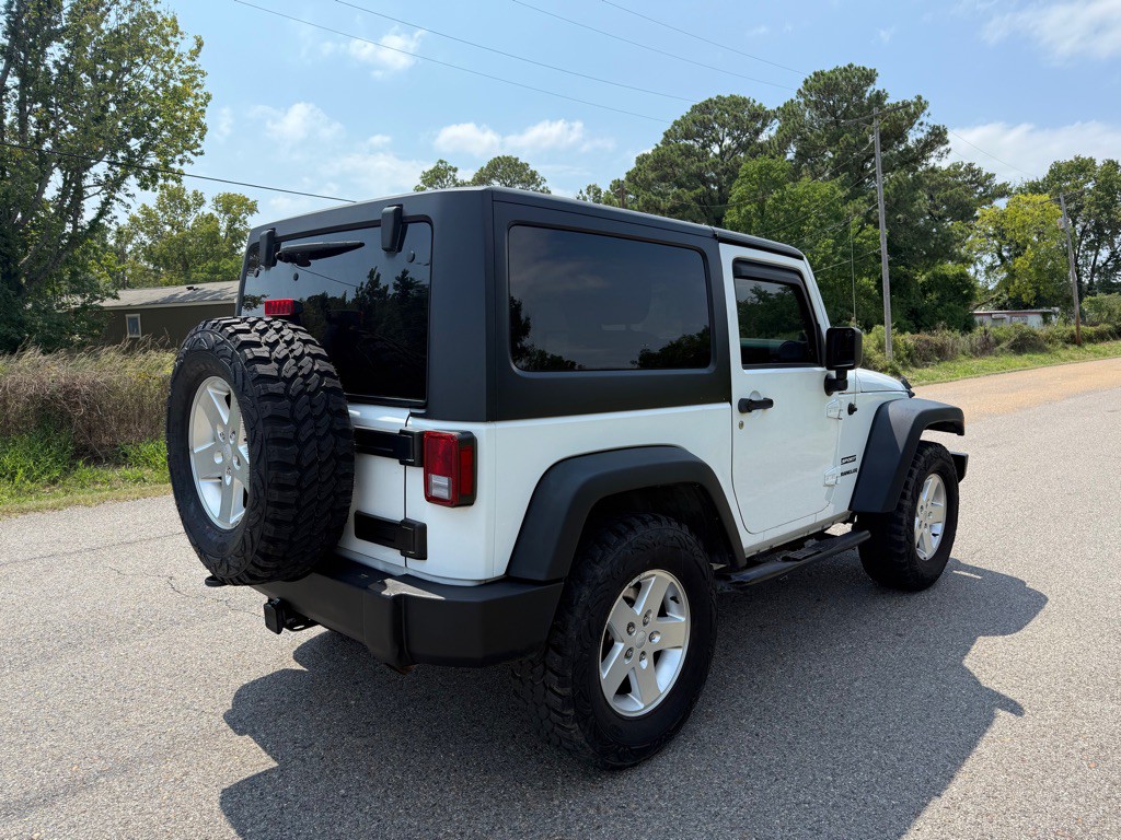 2013 Jeep Wrangler Image 3