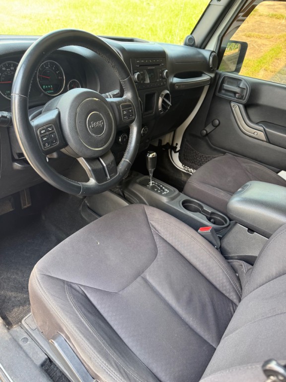 2013 Jeep Wrangler Image 5