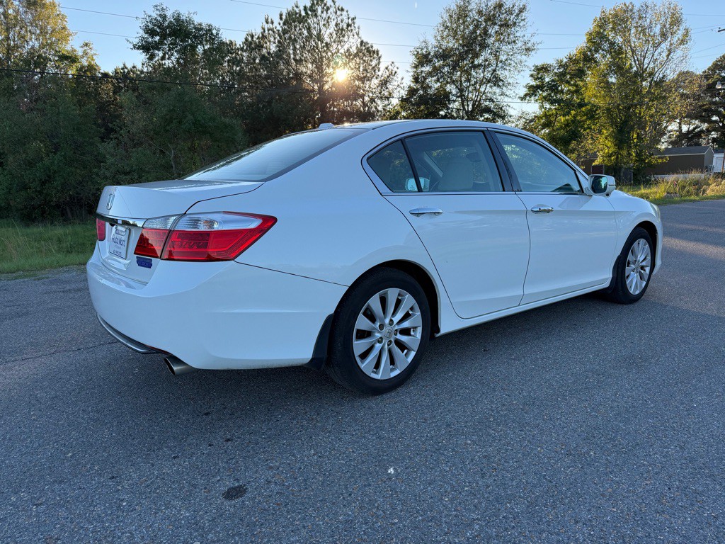 2015 Honda Accord Image 3