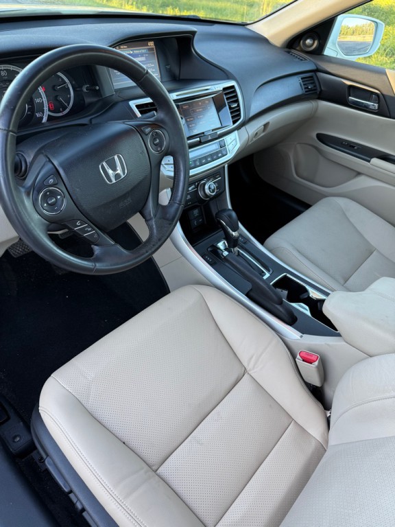 2015 Honda Accord Image 5