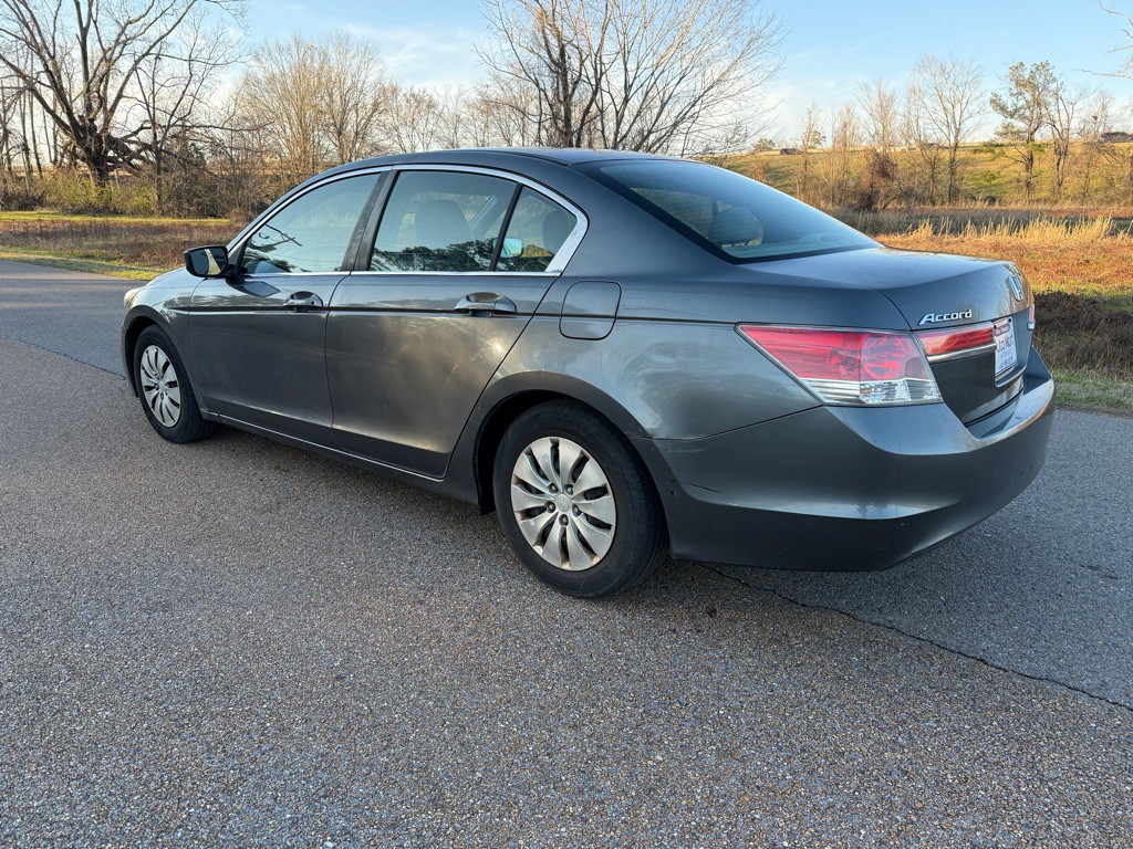 2012 Honda Accord Image 2