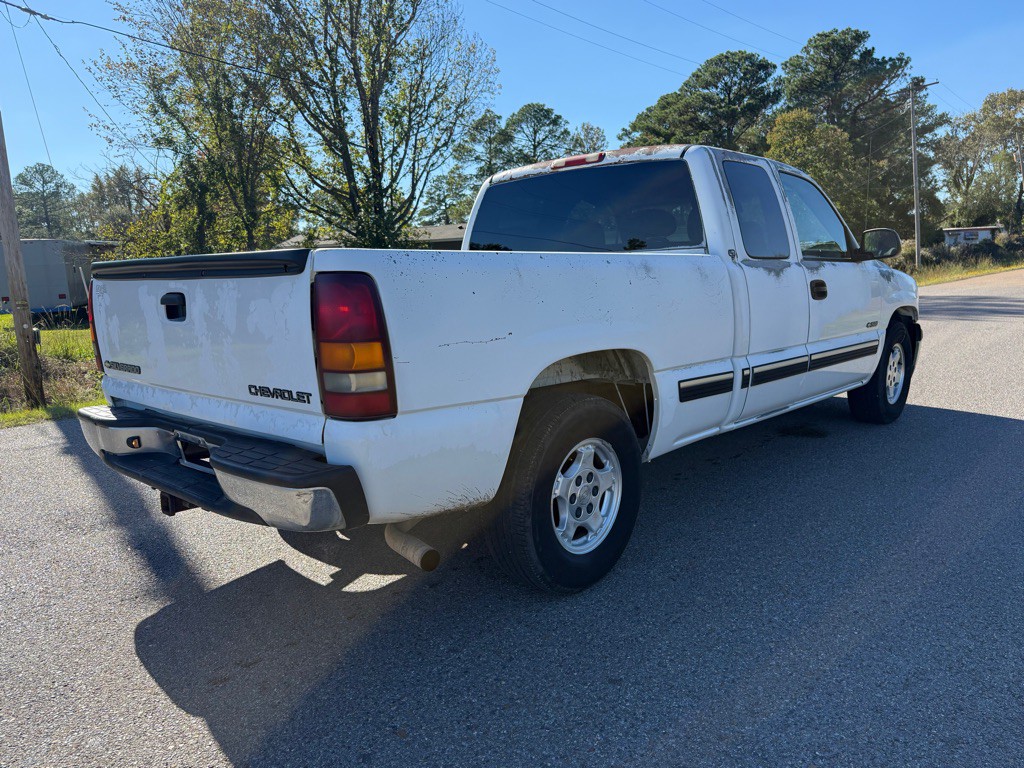 2002 Chevrolet Silverado 1500 Image 3