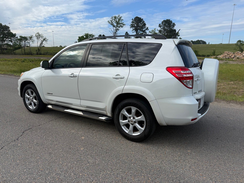2012 Toyota Rav4 Image 2