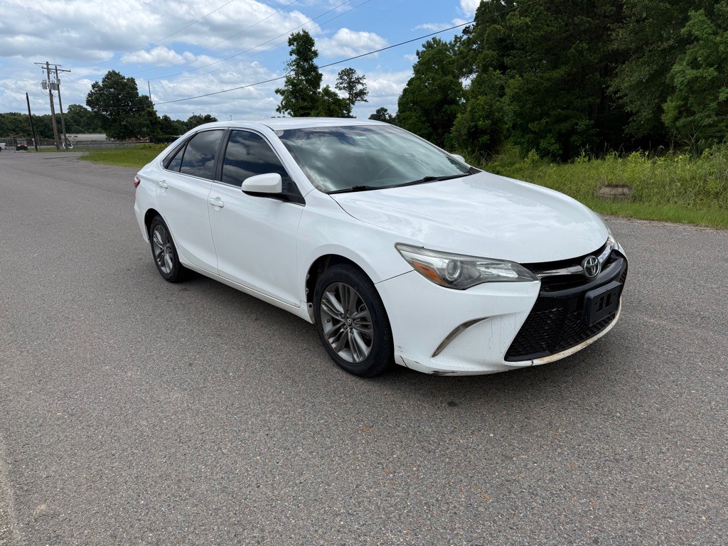 2017 Toyota Camry Image 4