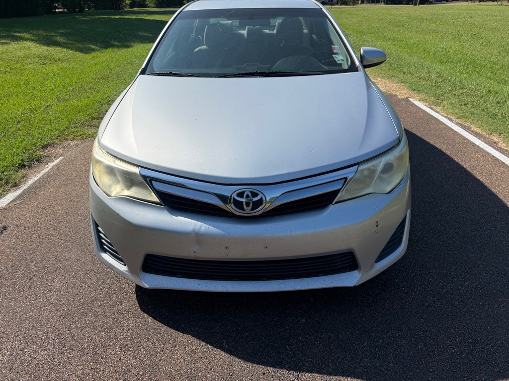 2012 Toyota Camry Image 3